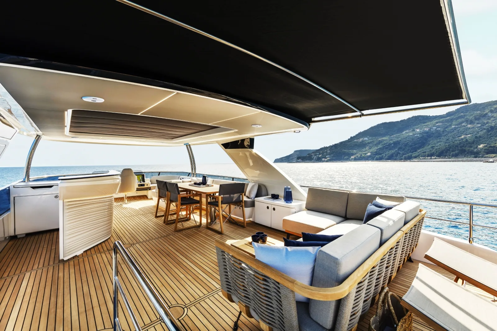 A4A - photo 13 yacht charter Mykonos