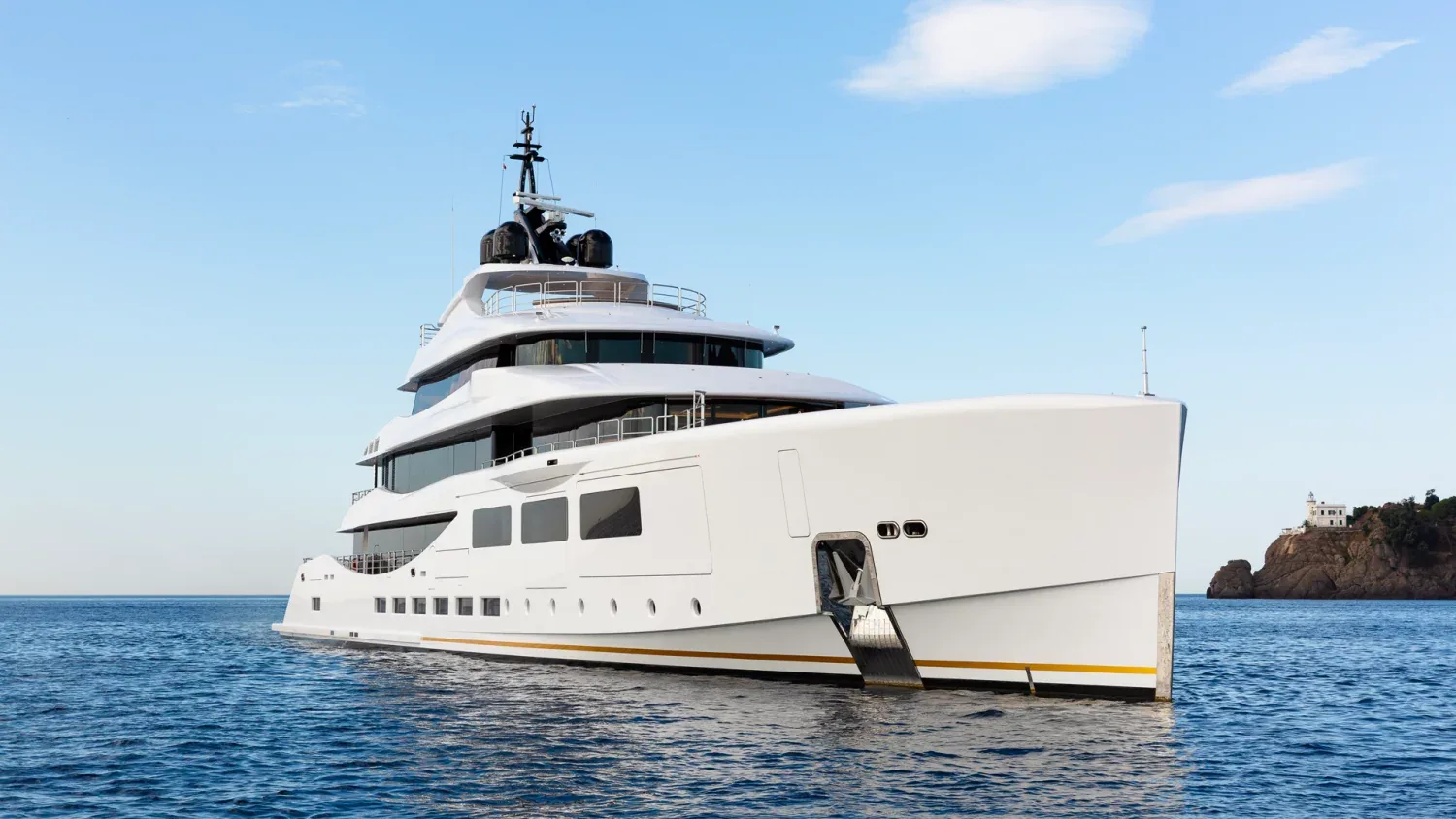 ALFA - photo 3 yacht charter Mykonos
