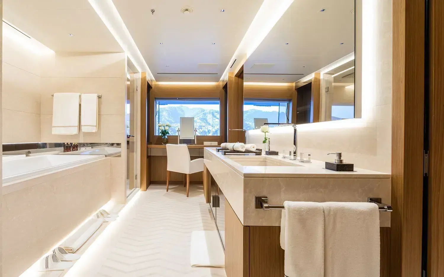 ALFA - photo 26 yacht charter Mykonos