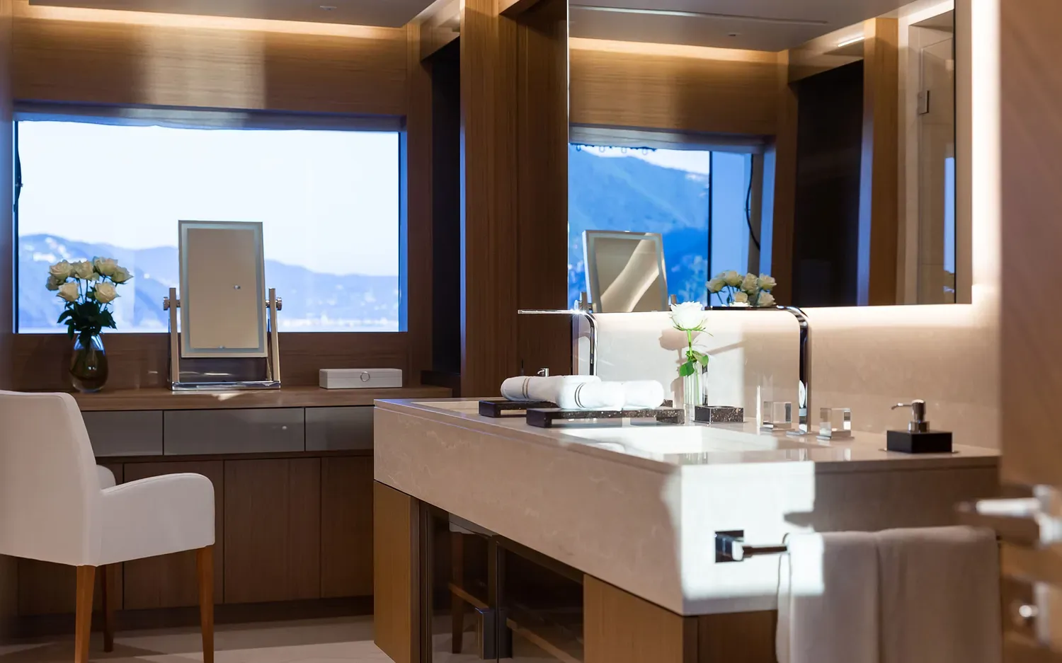 ALFA - photo 27 yacht charter Mykonos