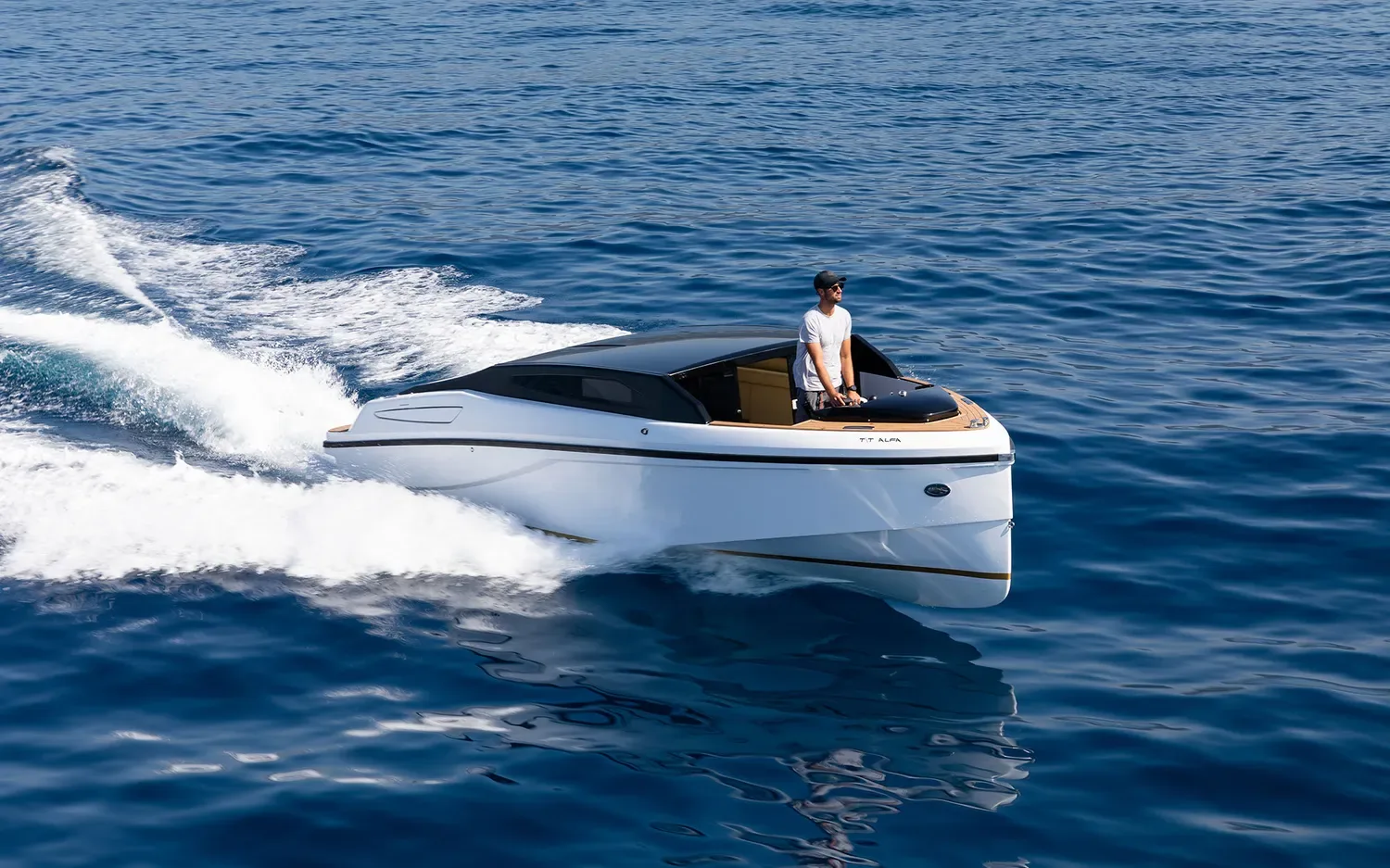 ALFA - photo 32 yacht charter Mykonos