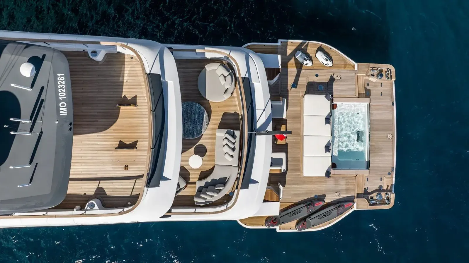 ALPHA WAVES - photo 5 yacht charter Mykonos