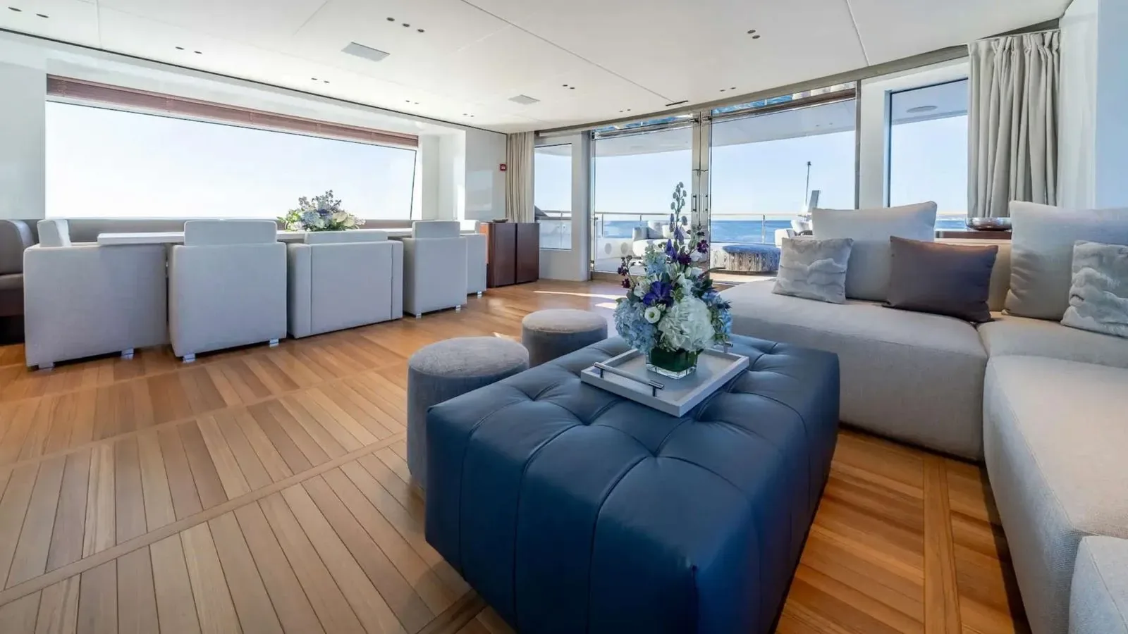 ALPHA WAVES - photo 24 yacht charter Mykonos