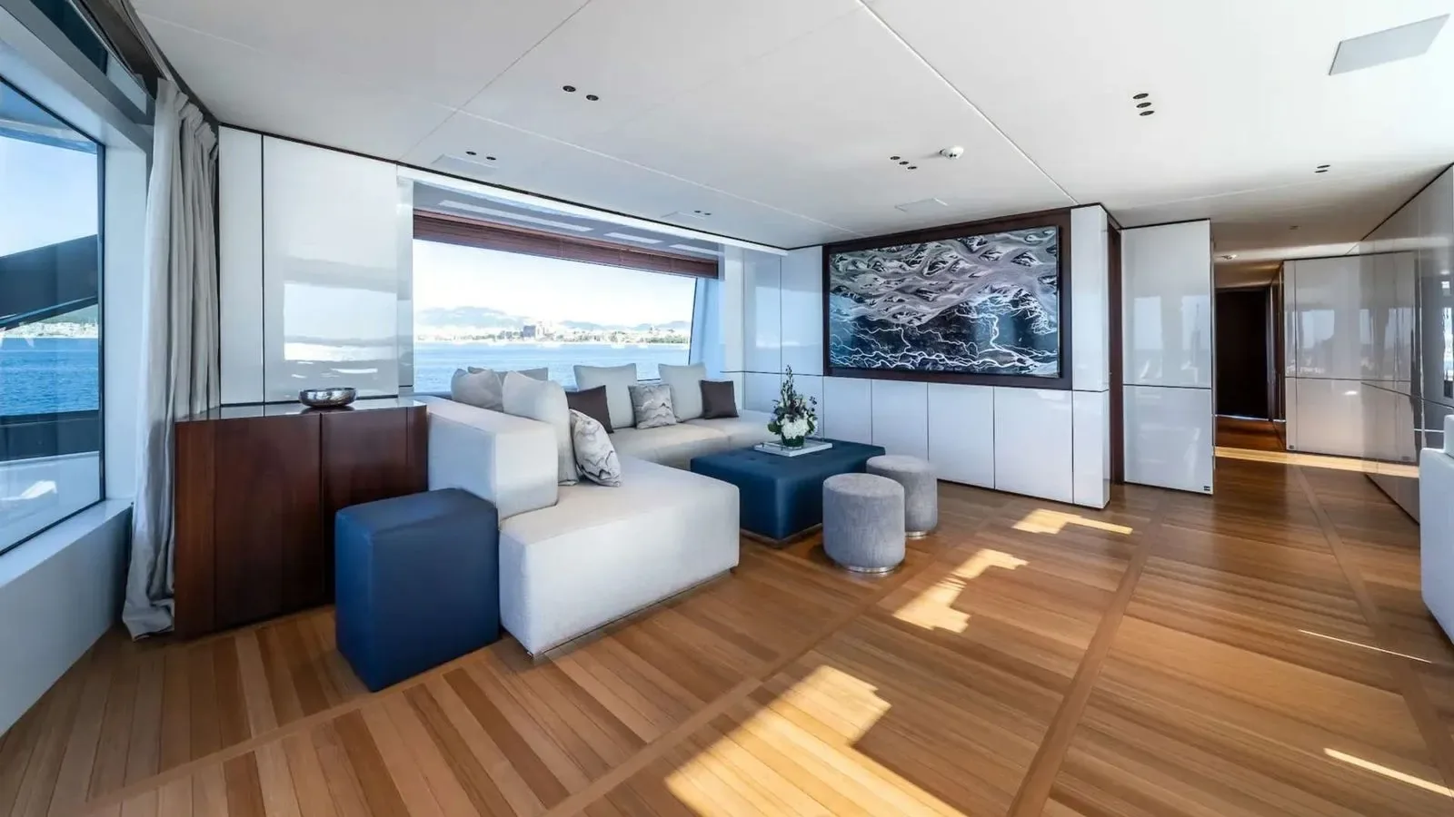 ALPHA WAVES - photo 25 yacht charter Mykonos