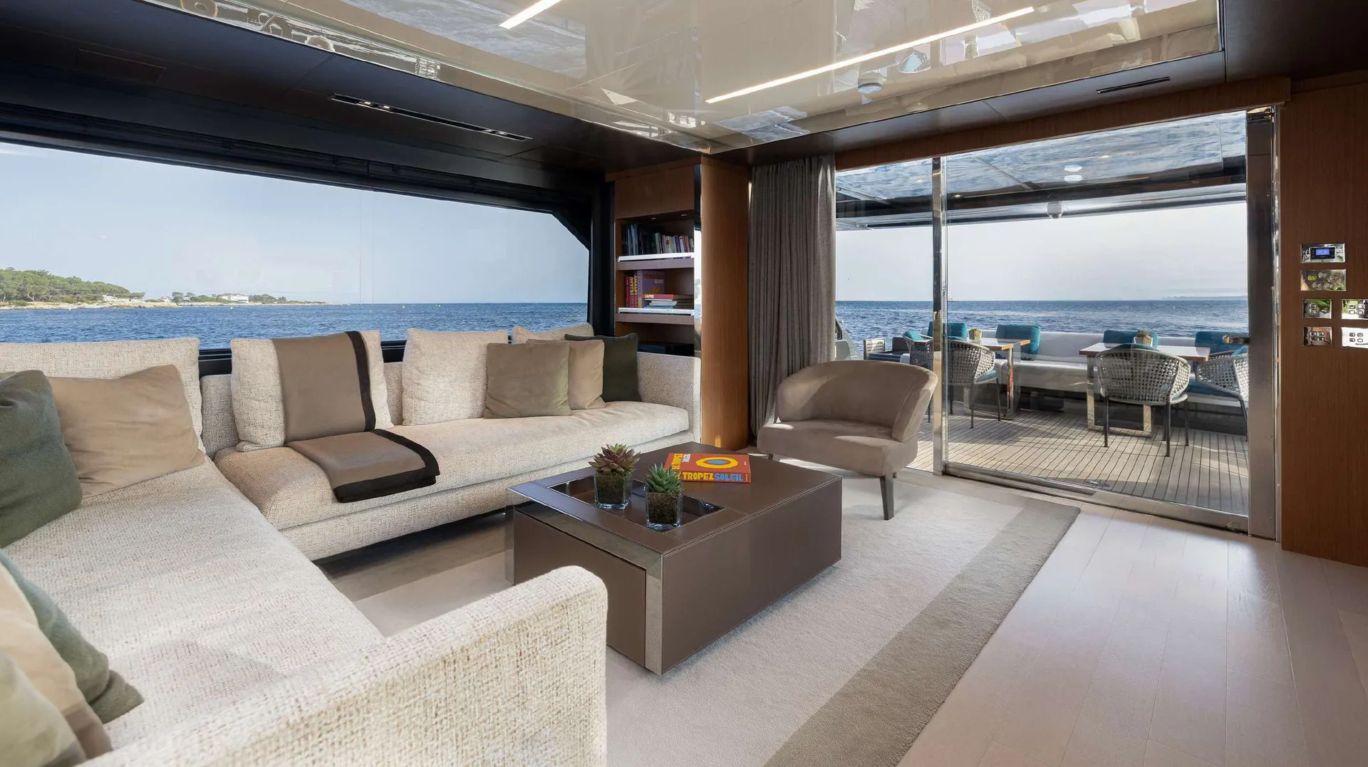 Ariyas - photo 16 yacht charter Mykonos