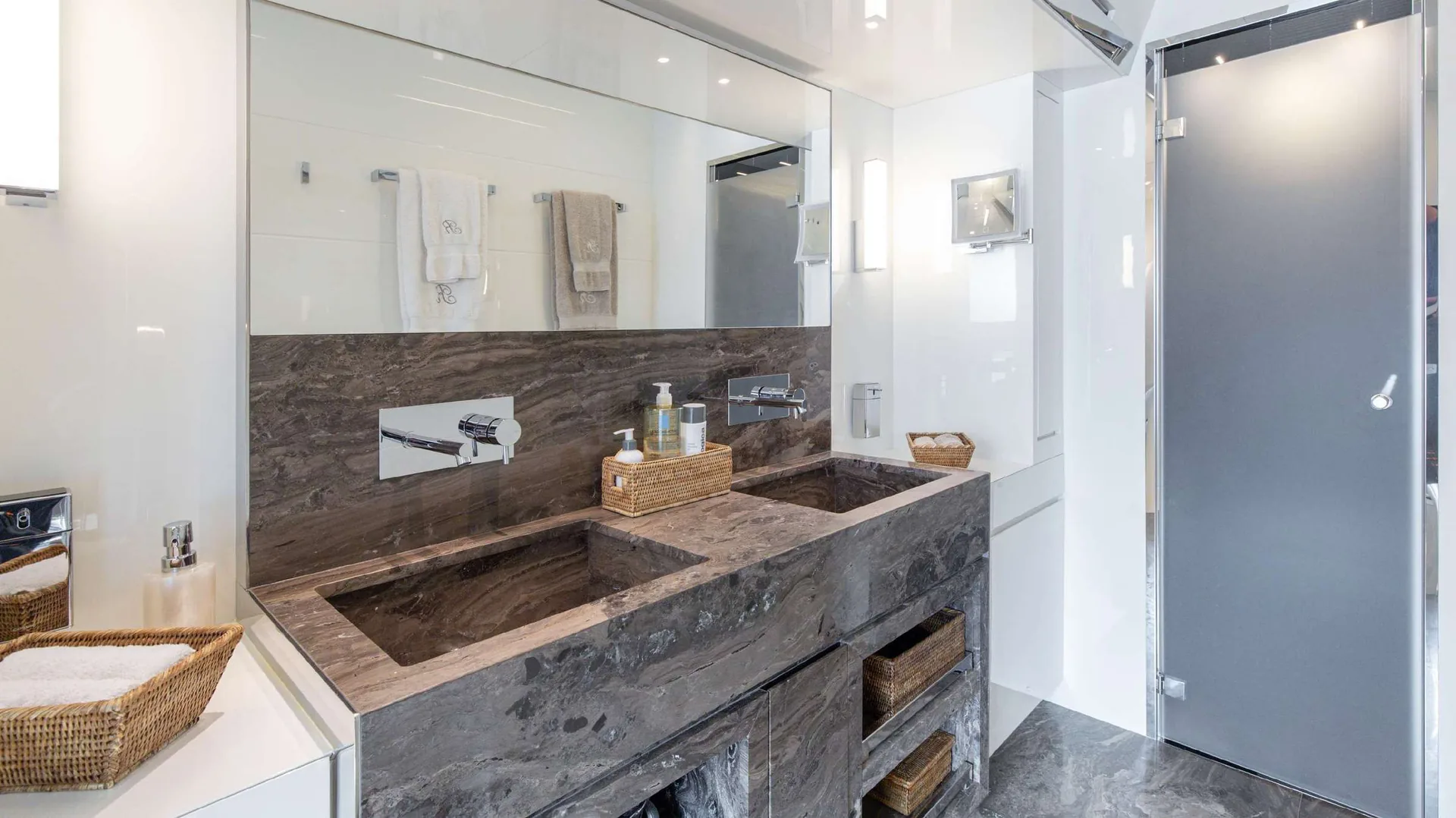 Ariyas - photo 20 yacht charter Mykonos