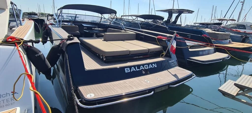 Balagan - photo 1 yacht charter Mykonos