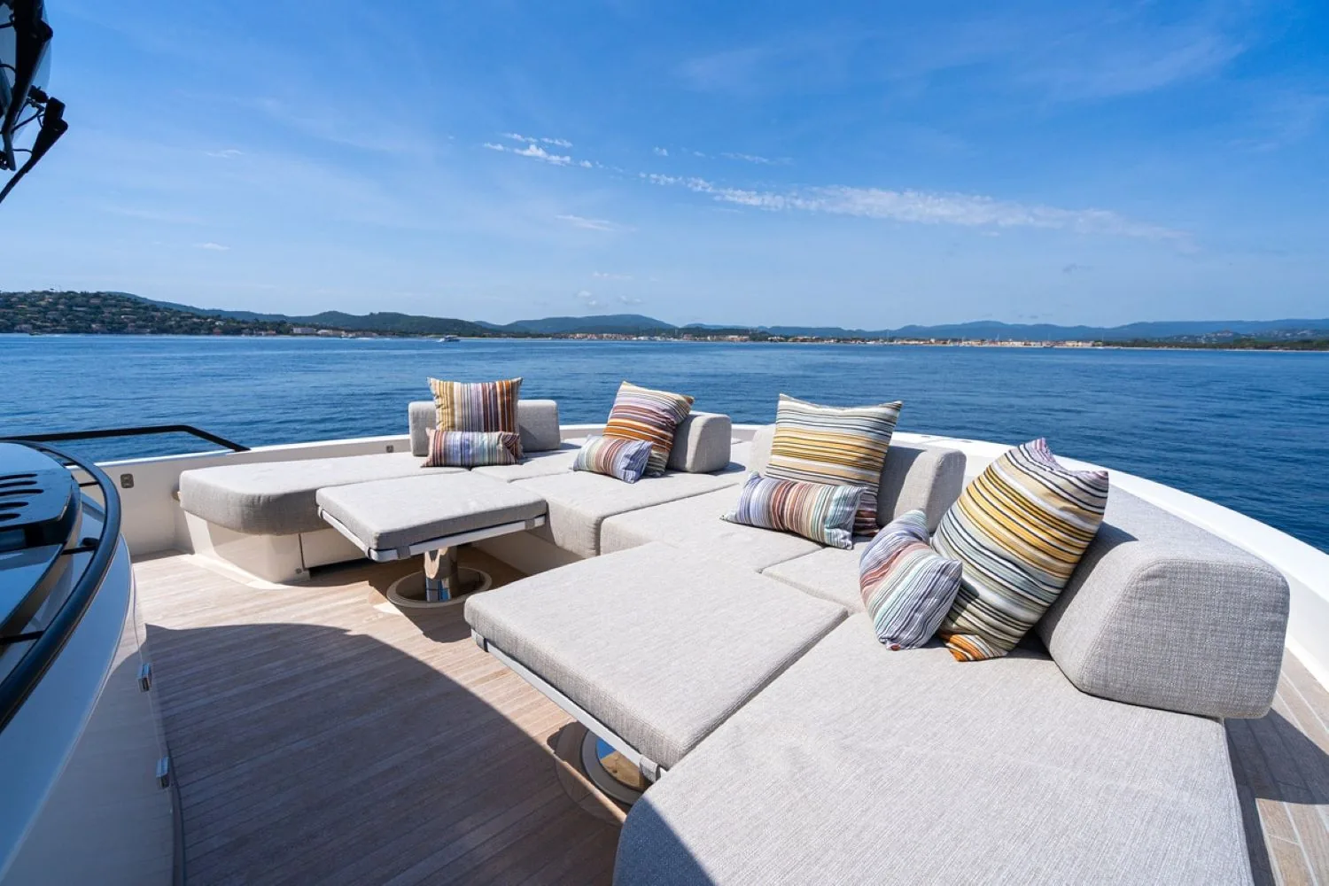 BLUEGAME BGX63 - photo 8 yacht charter Mykonos