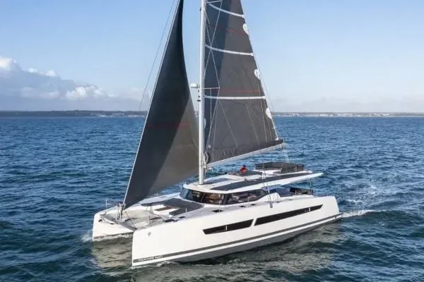 CATAMARAN AURA 51 - yacht charter Mykonos