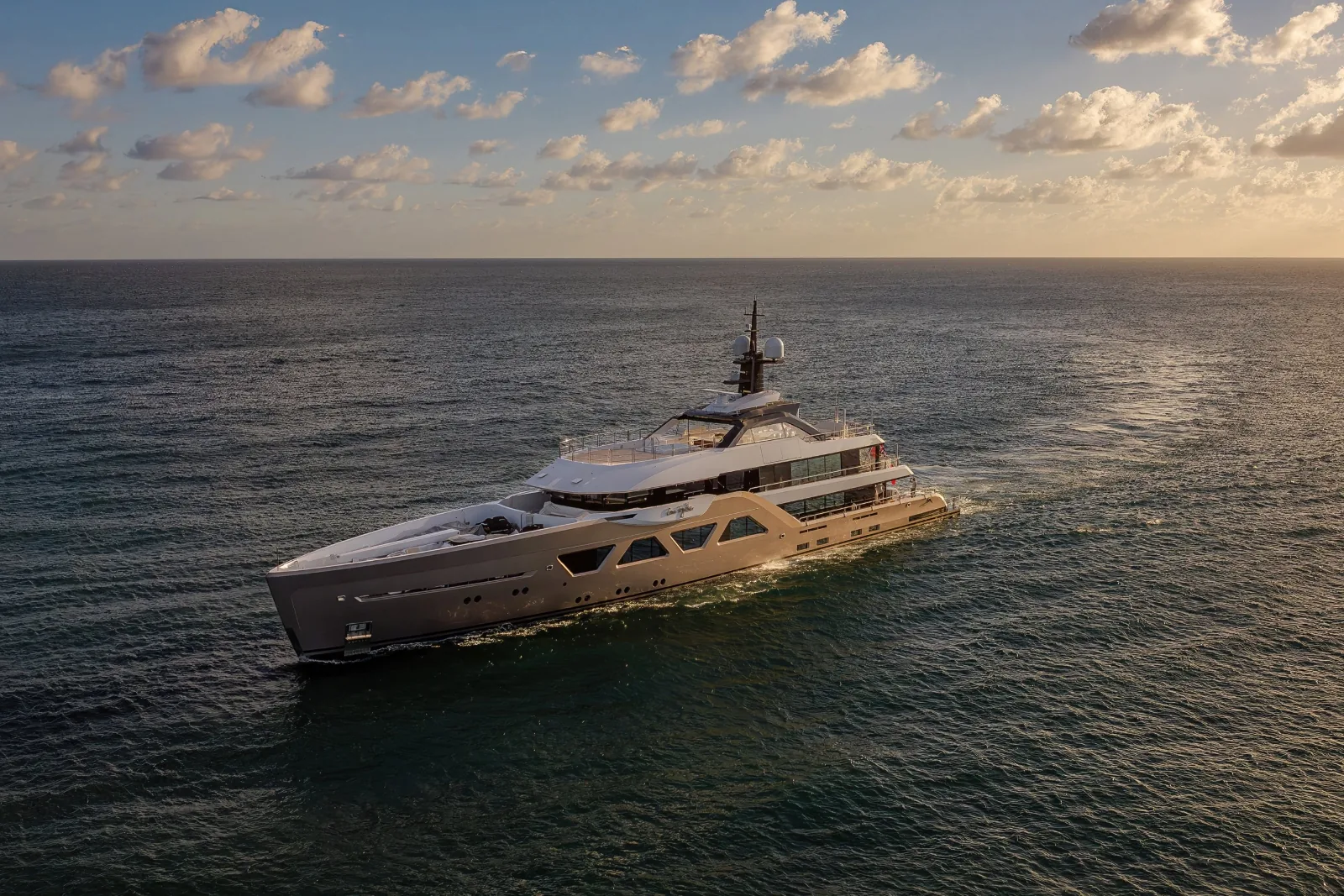 COME TOGETHER - photo 7 yacht charter Mykonos