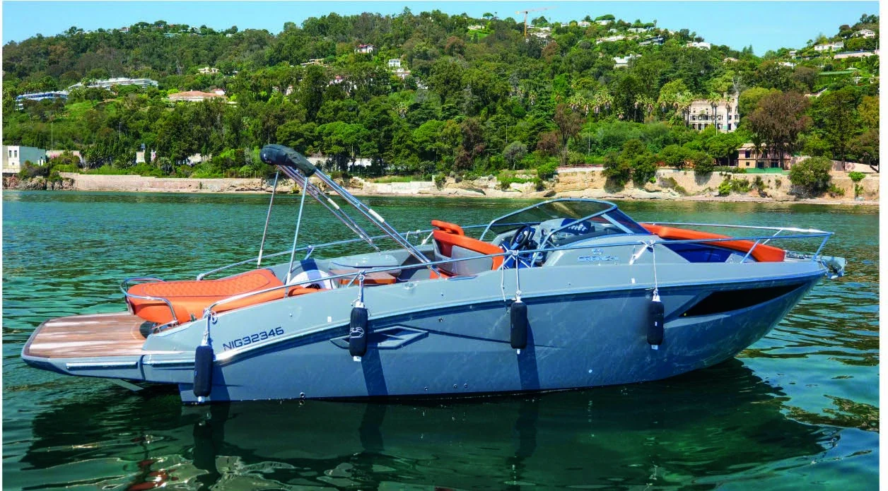 Cranchi E30 Endurance - photo 5 yacht charter Mykonos