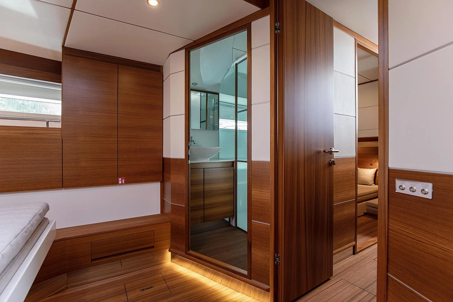 Delta 60 Open - photo 43 yacht charter Mykonos