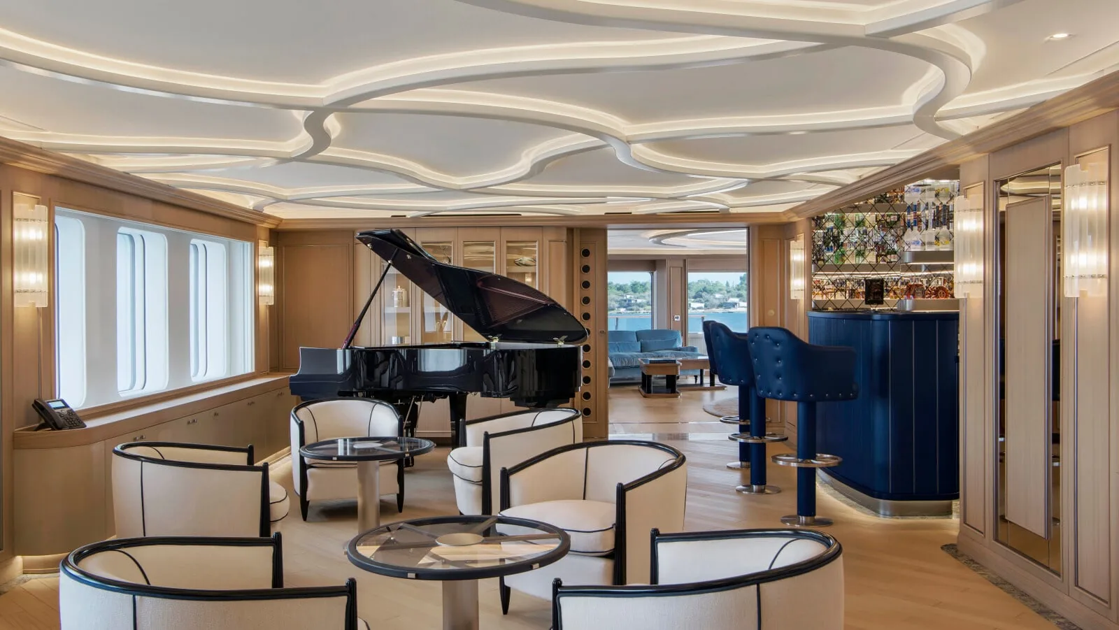 DREAM - photo 9 yacht charter Mykonos