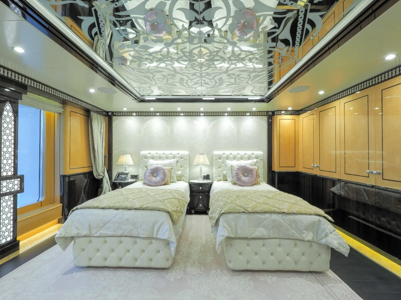 ELEMENTS - photo 6 yacht charter Mykonos