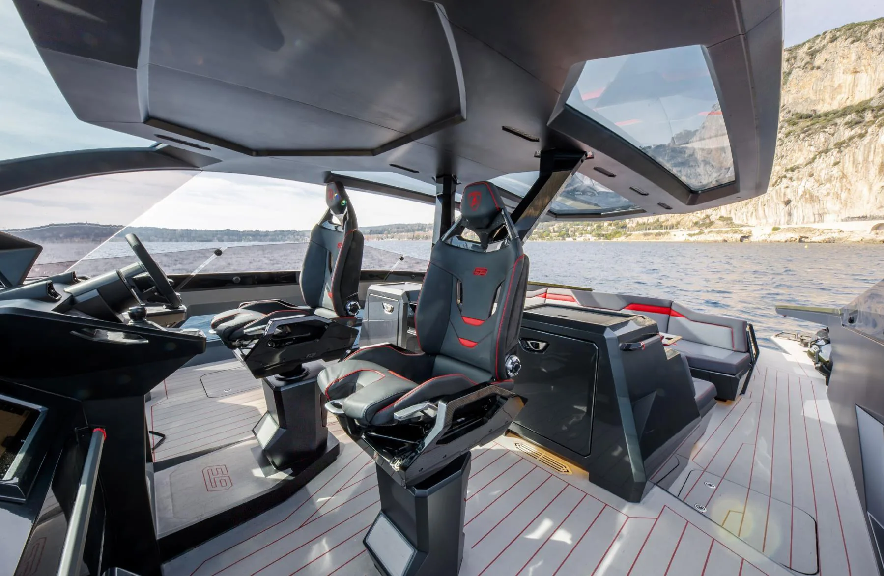 Fast One - photo 9 yacht charter Mykonos