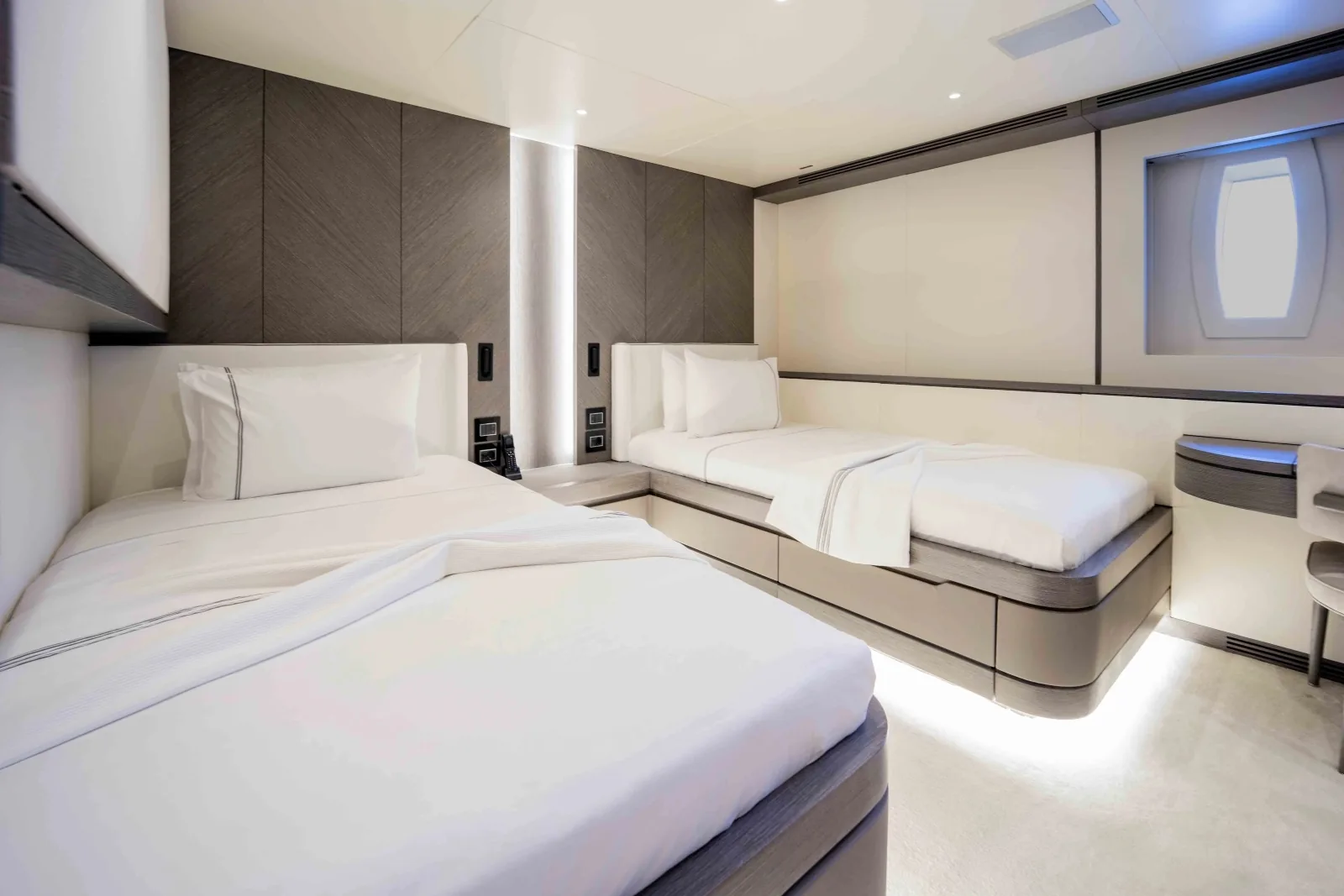 FORTUNA - photo 29 yacht charter Mykonos