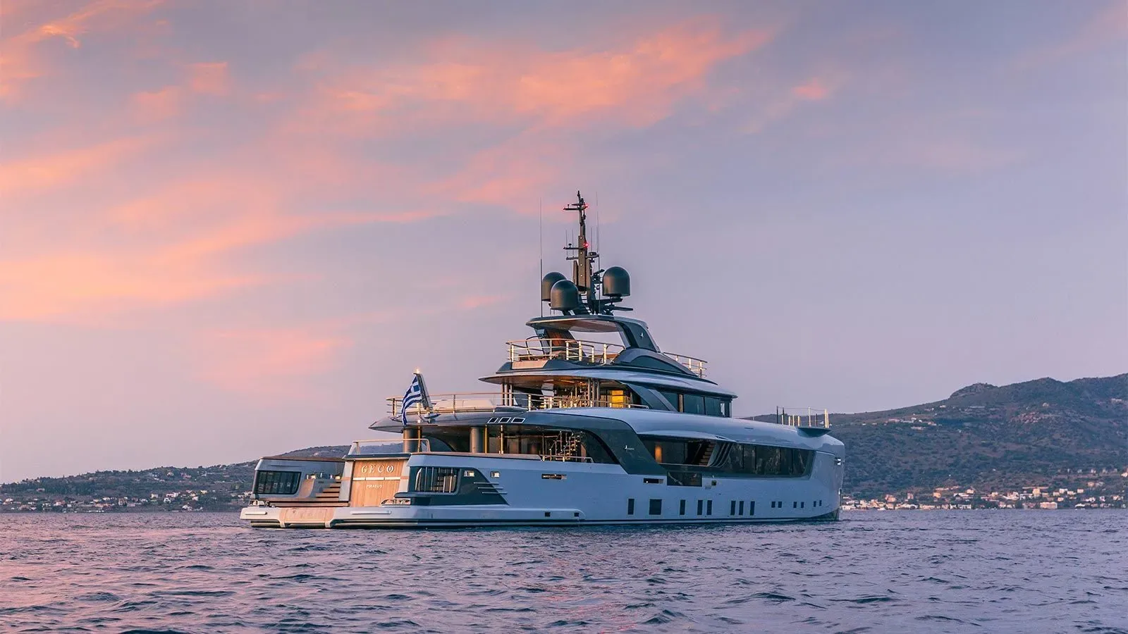 GECO - photo 7 yacht charter Mykonos