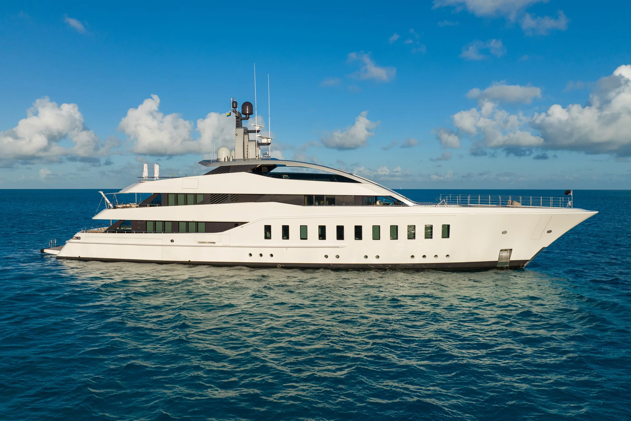 HALO - photo 30 yacht charter Mykonos