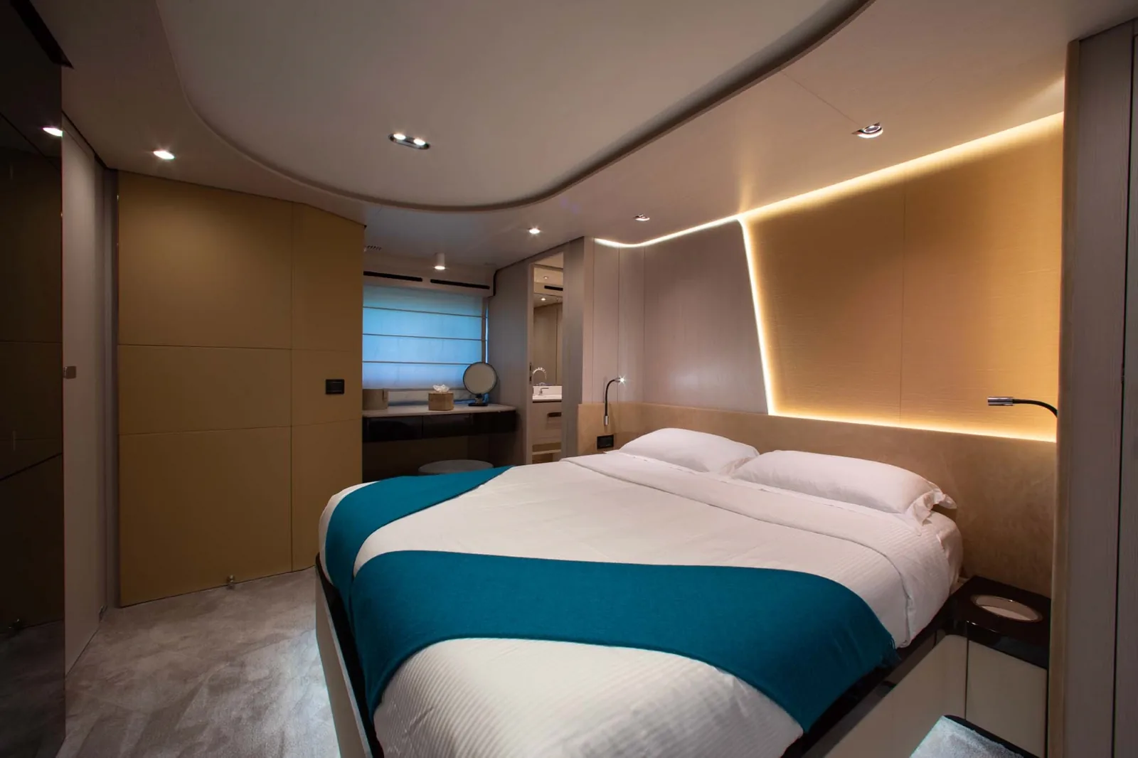 IMAGINE - photo 14 yacht charter Mykonos