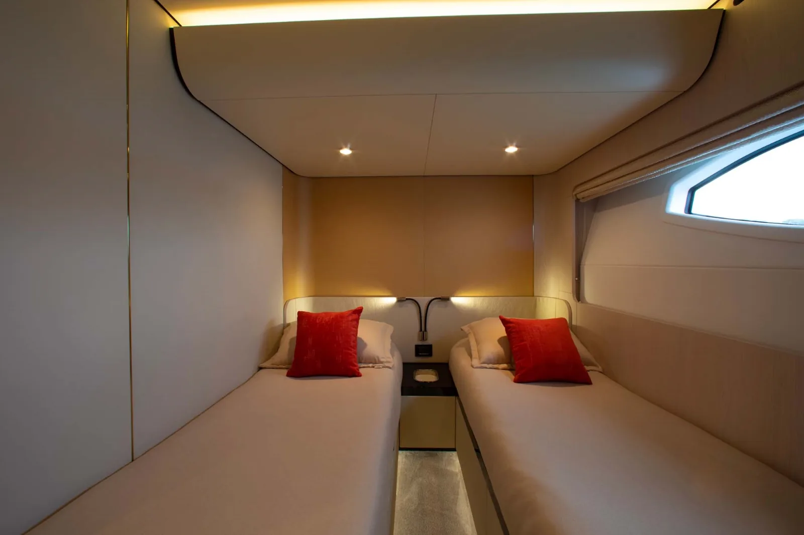 IMAGINE - photo 22 yacht charter Mykonos