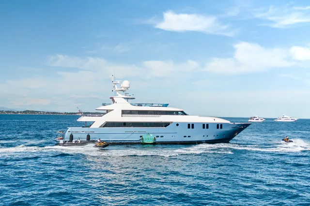 Irama - yacht charter Mykonos