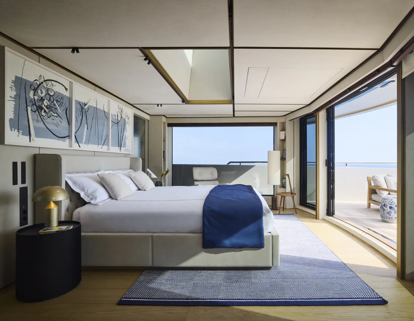 LA LA LAND - photo 13 yacht charter Mykonos