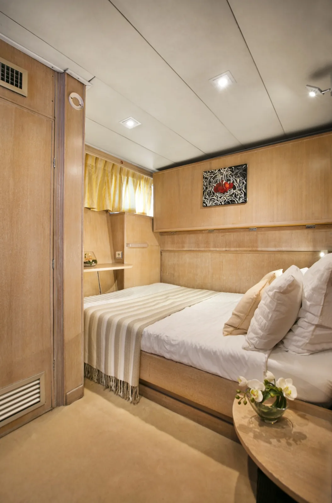 LADY JERSEY - photo 17 yacht charter Mykonos