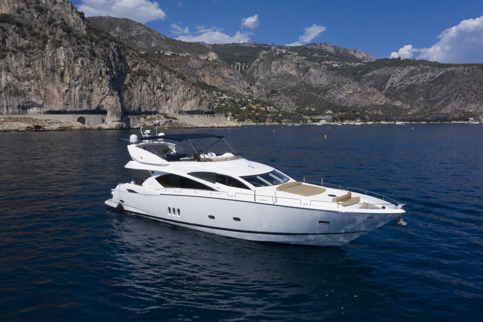 LADY YOUSRA - photo 4 yacht charter Mykonos