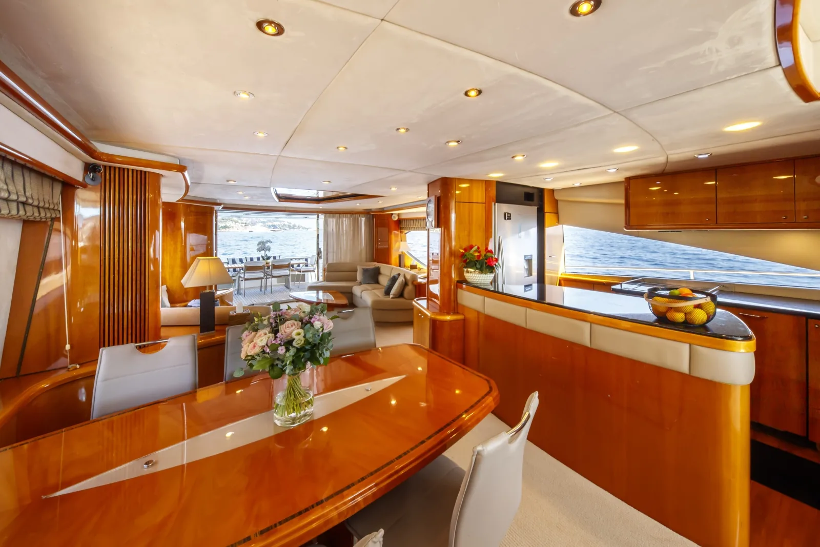 LADY YOUSRA - photo 18 yacht charter Mykonos