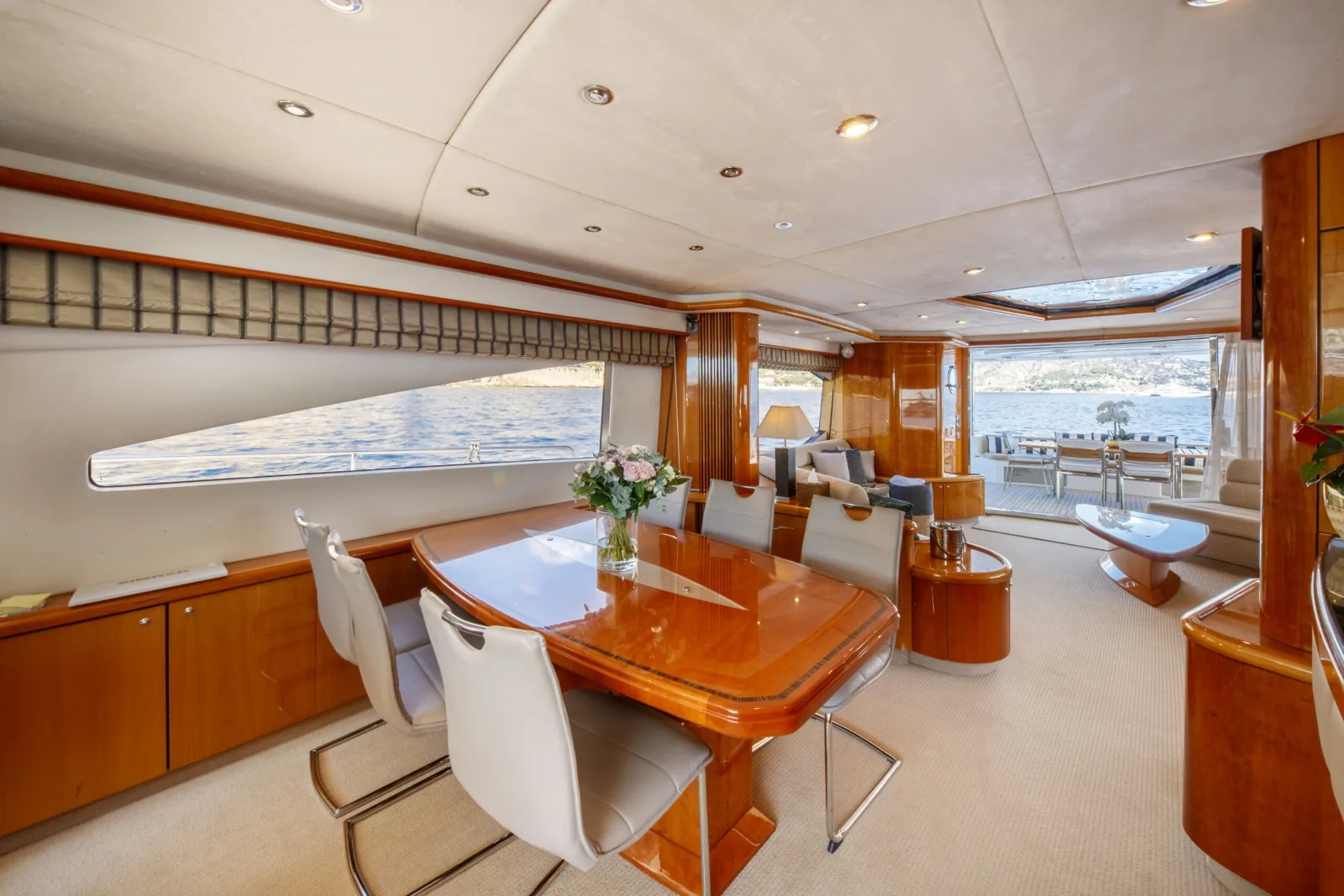 LADY YOUSRA - photo 19 yacht charter Mykonos
