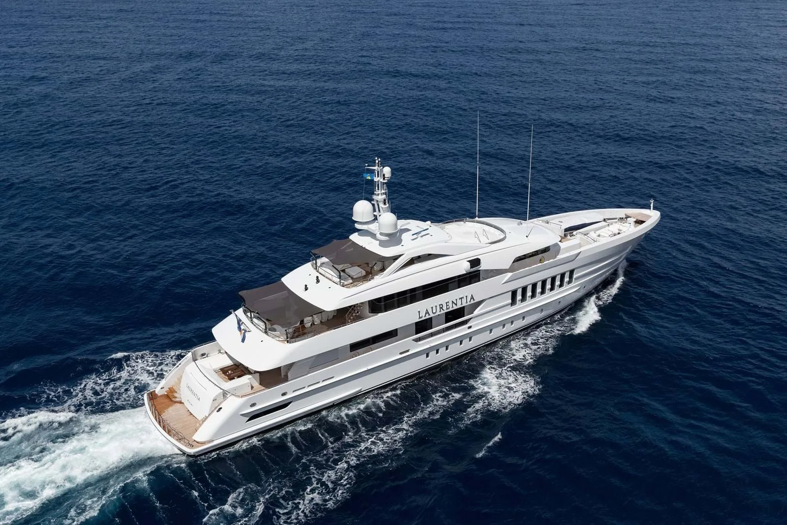 LAURENTIA - photo 7 yacht charter Mykonos