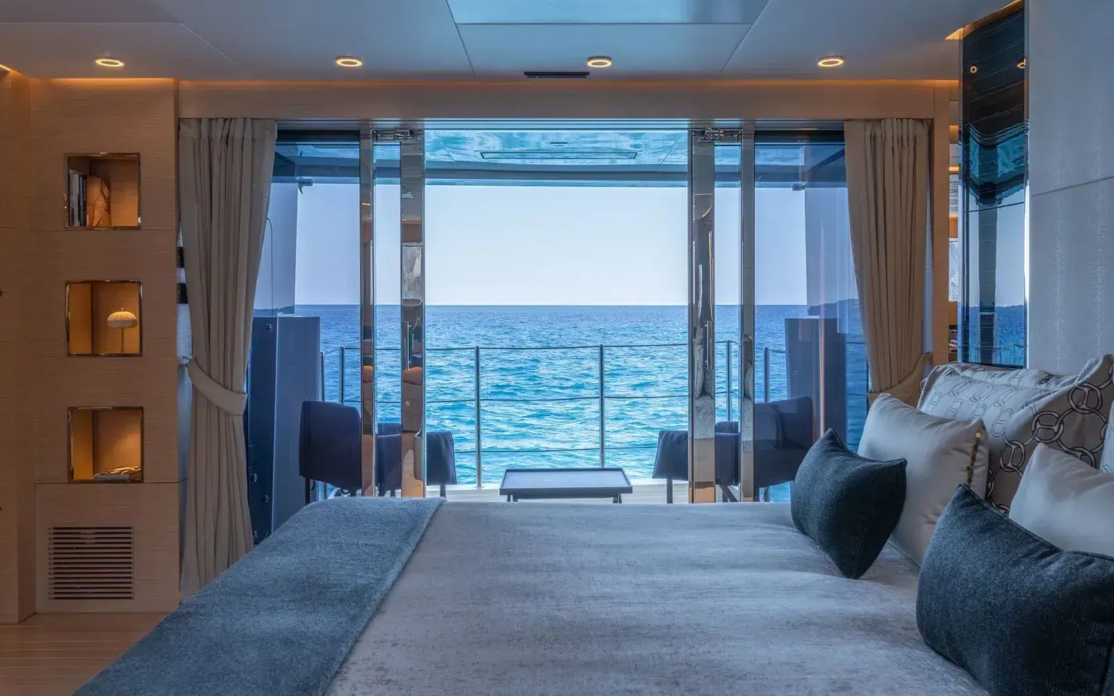 LEL - photo 19 yacht charter Mykonos