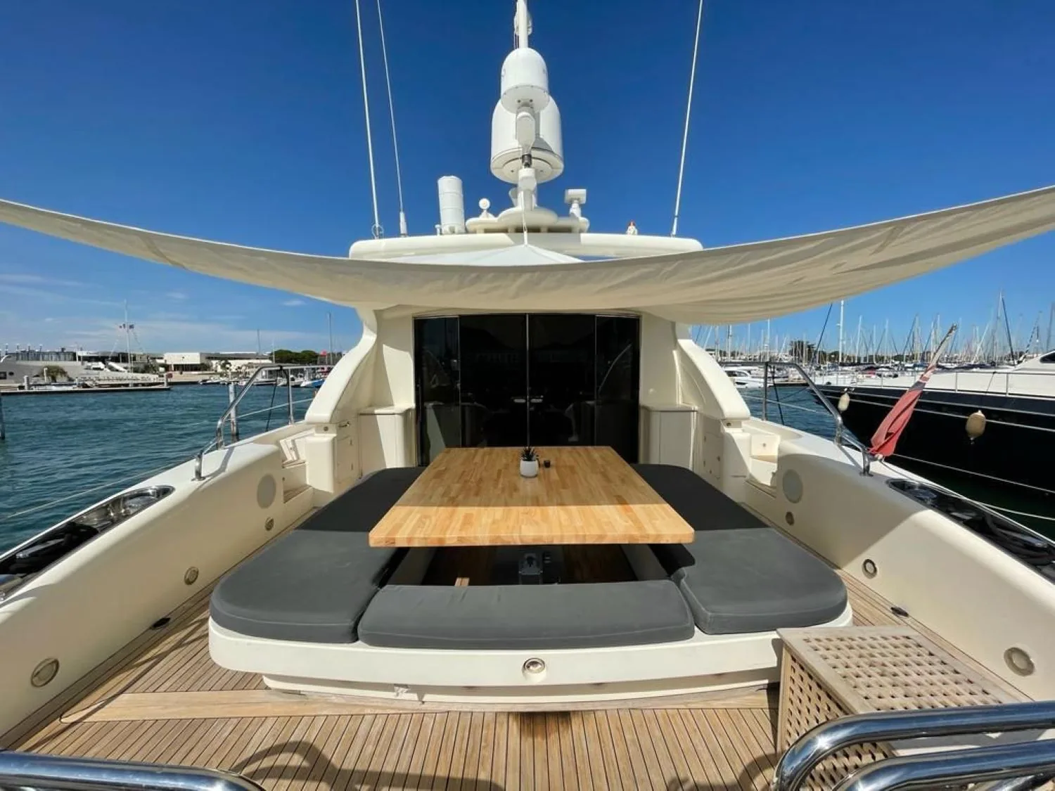 LEOPARD 24 - photo 8 yacht charter Mykonos