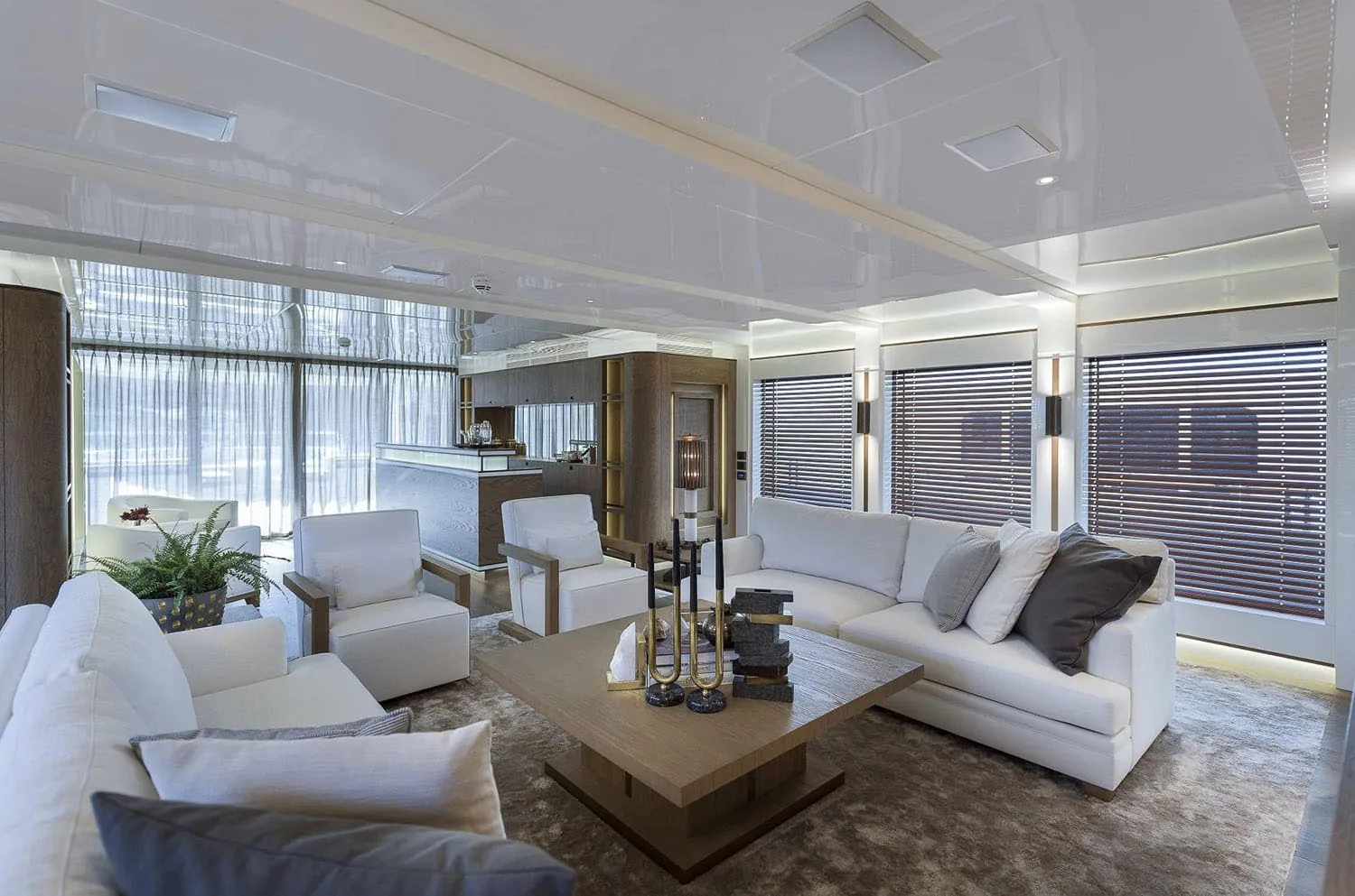 LIQUID SKY - photo 12 yacht charter Mykonos