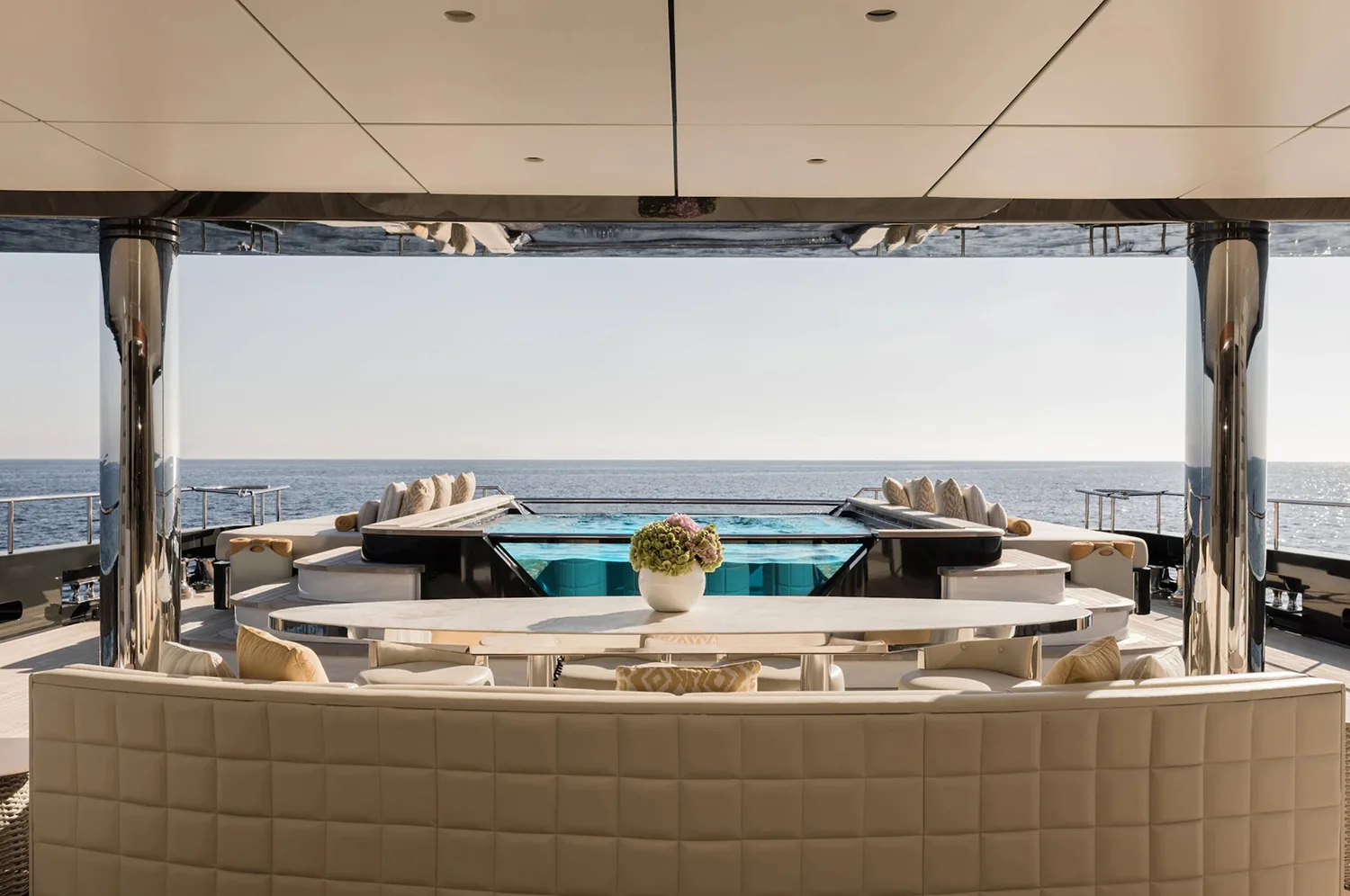 LOON - photo 22 yacht charter Mykonos