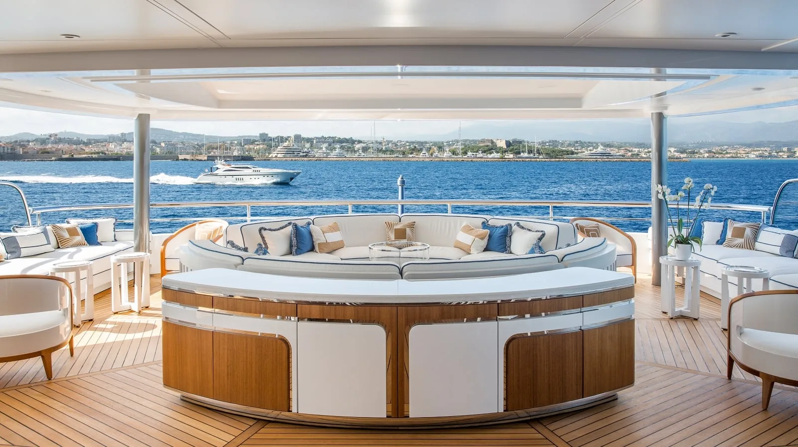 MADSUMMER - photo 15 yacht charter Mykonos