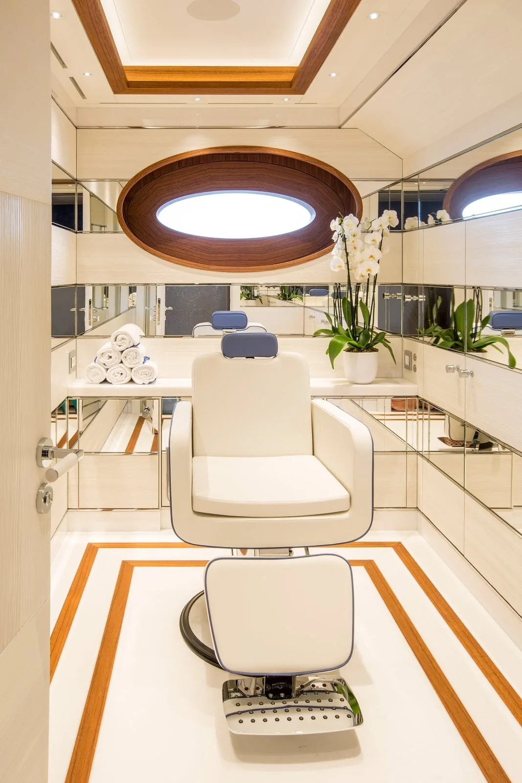 MADSUMMER - photo 42 yacht charter Mykonos