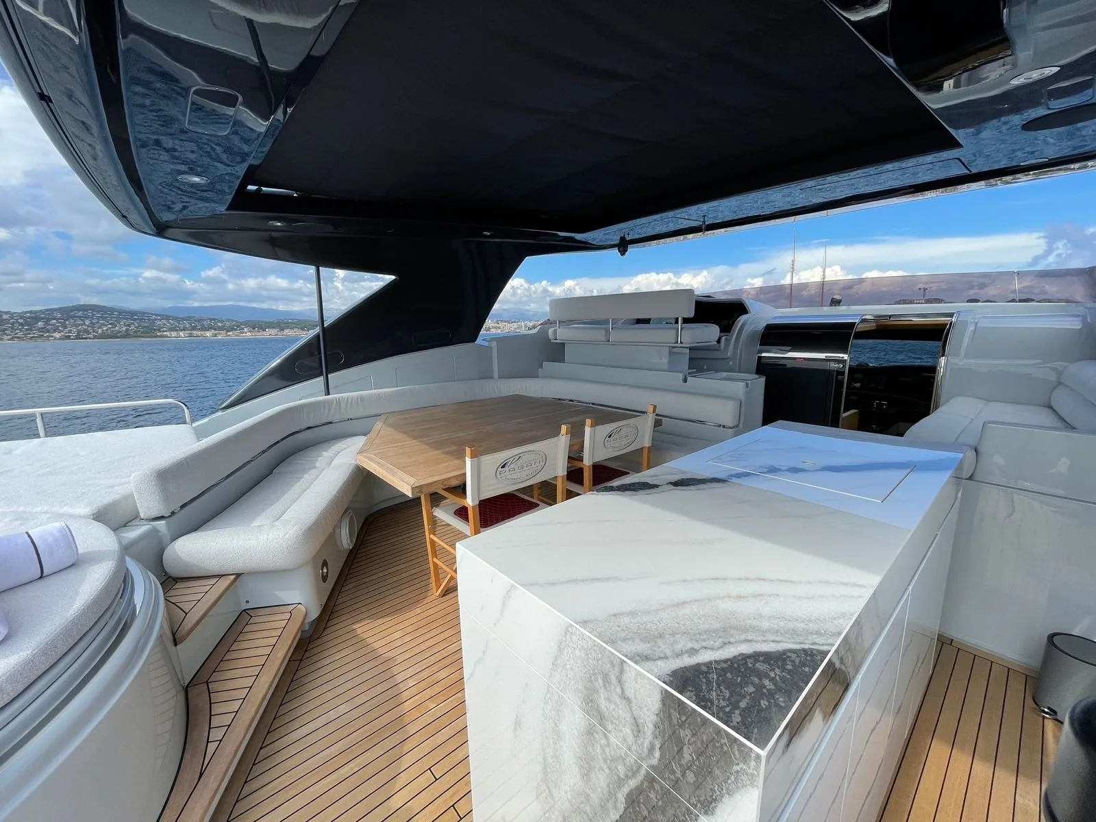 MAXI BEER - photo 3 yacht charter Mykonos