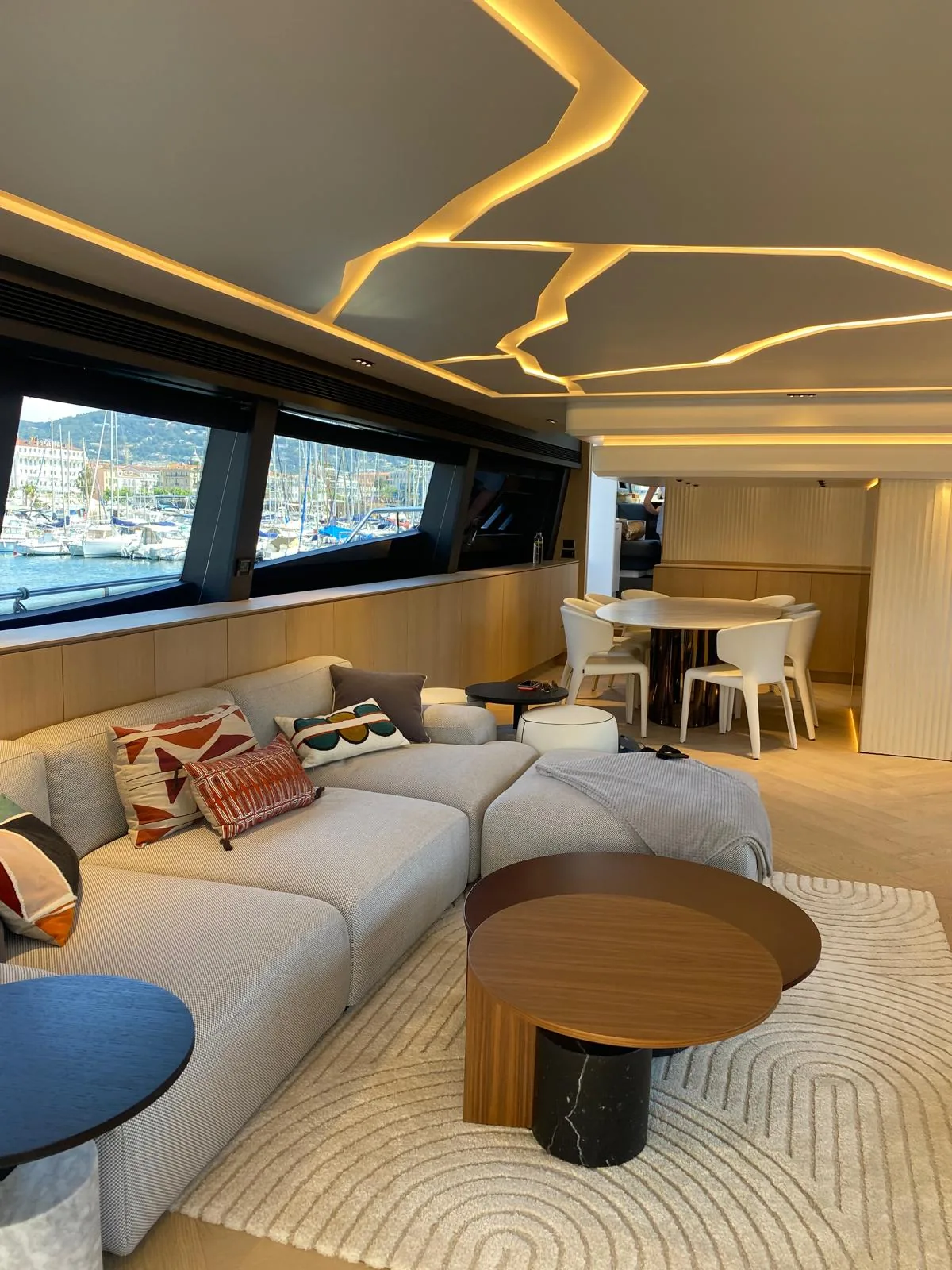 MAXI BEER - photo 4 yacht charter Mykonos