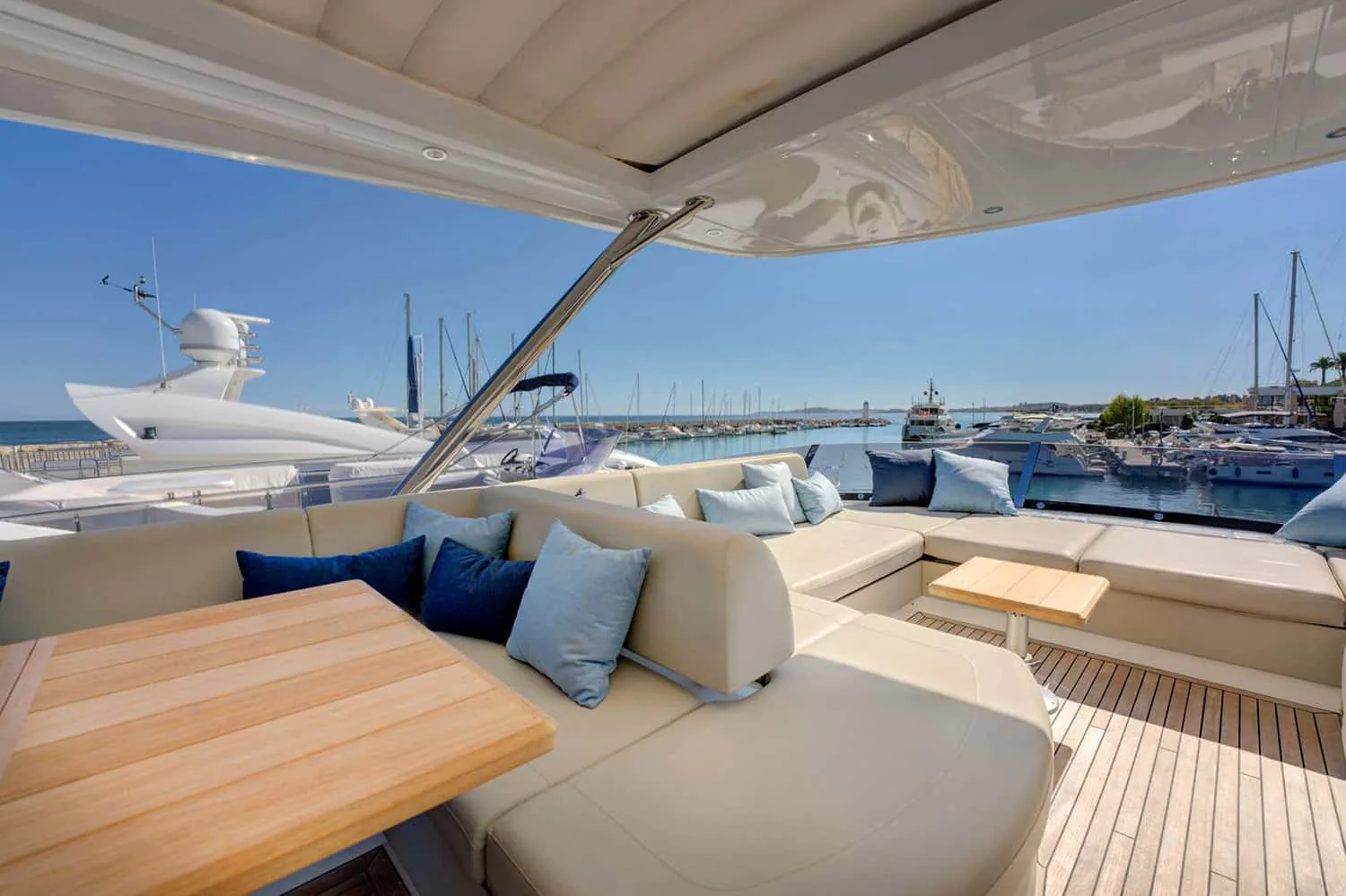 MIKEL ANGELO - photo 10 yacht charter Mykonos