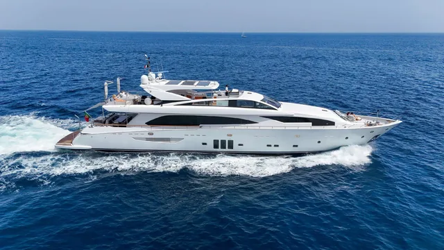 Millesime - yacht charter Mykonos