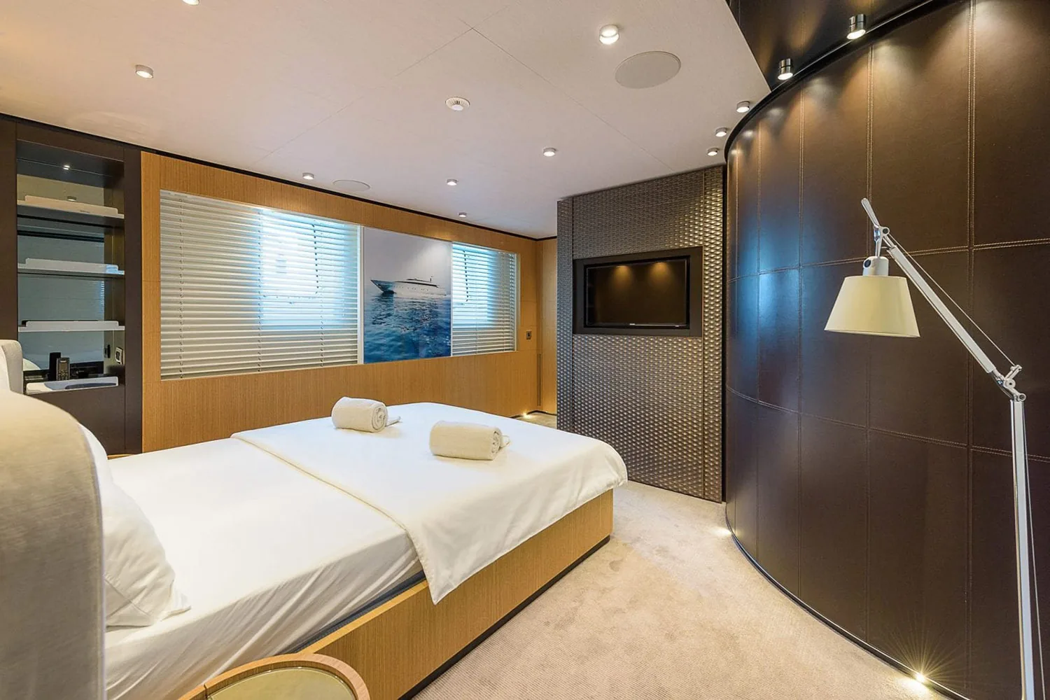 MR T - photo 27 yacht charter Mykonos
