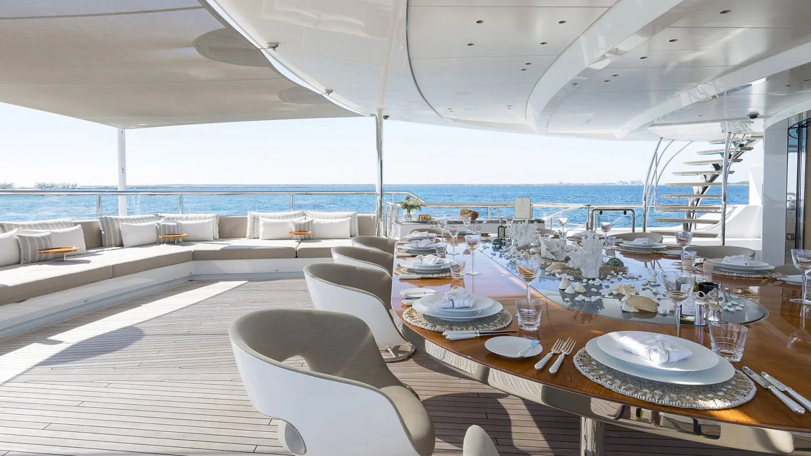 NAUTILUS - photo 10 yacht charter Mykonos