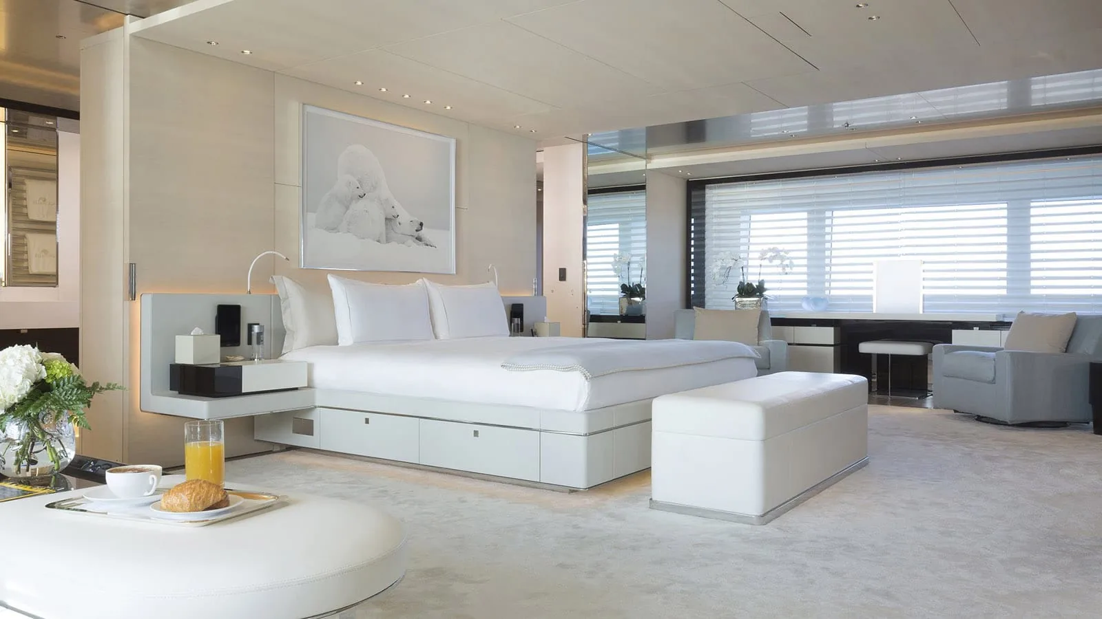 NAUTILUS - photo 28 yacht charter Mykonos
