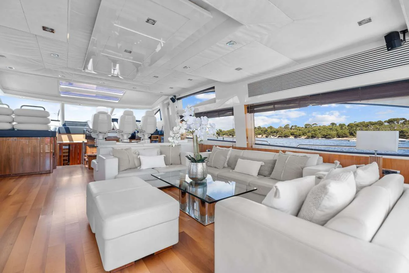 Palumba - photo 17 yacht charter Mykonos
