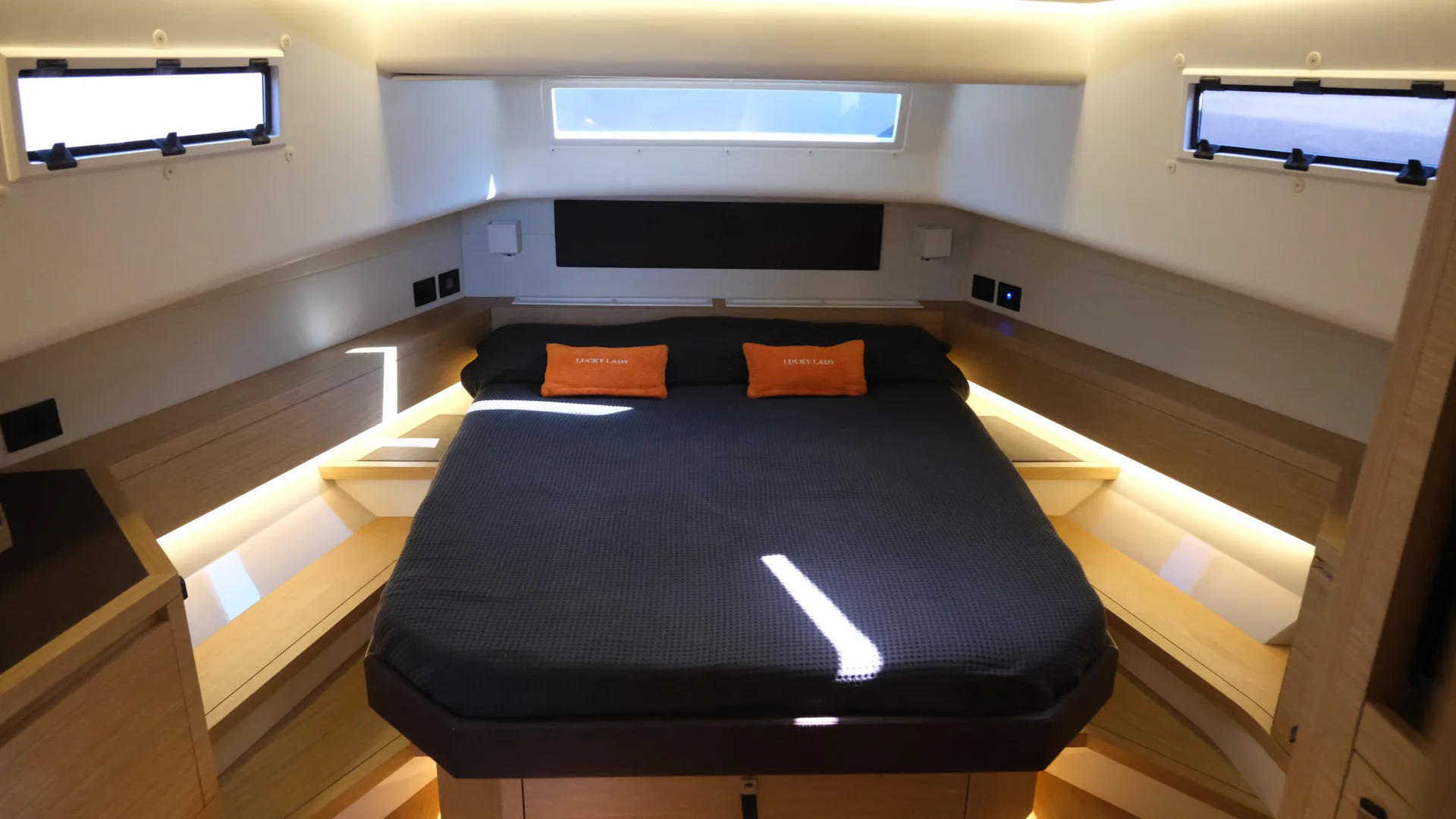 Pardo 50 - photo 16 yacht charter Mykonos