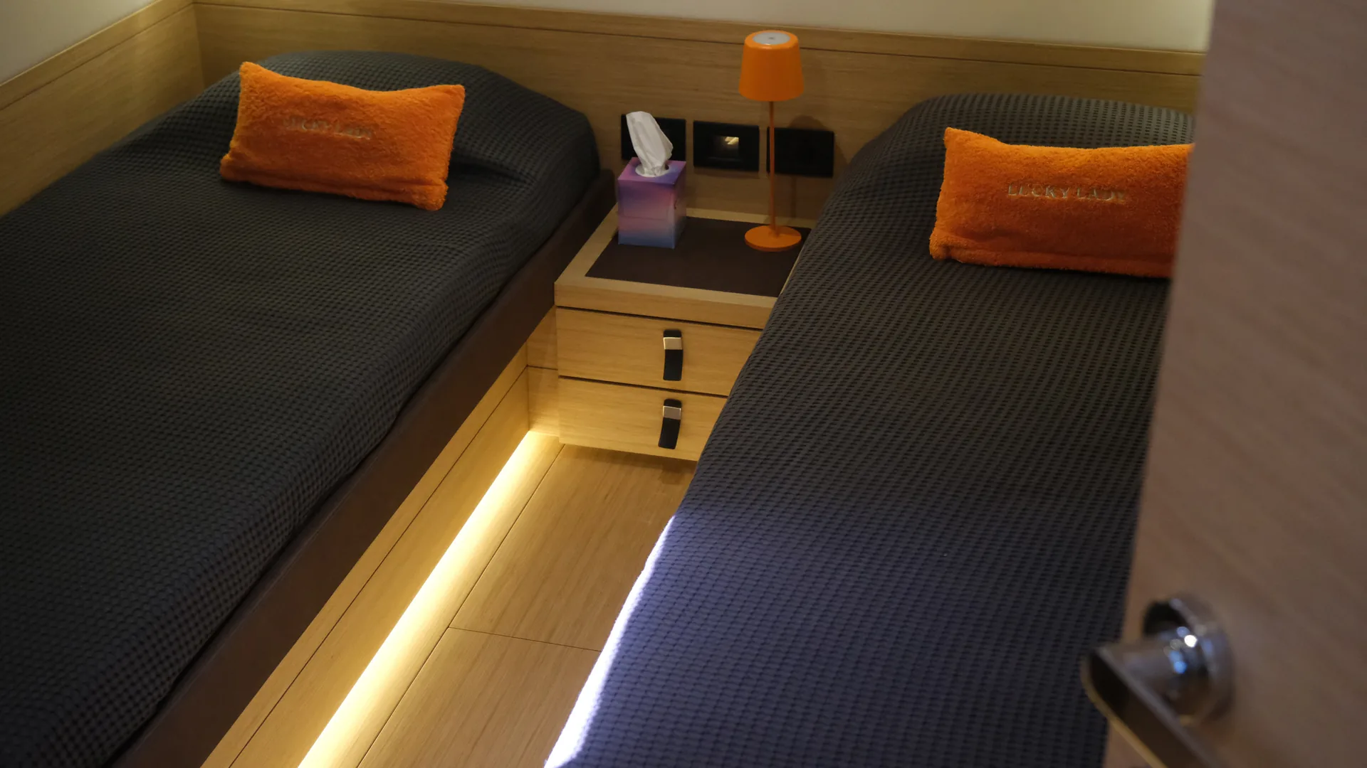 Pardo 50 - photo 18 yacht charter Mykonos