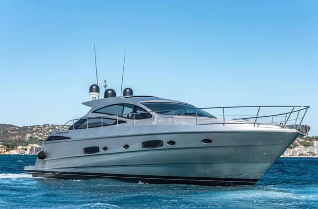 Pershing 56 - yacht charter Mykonos