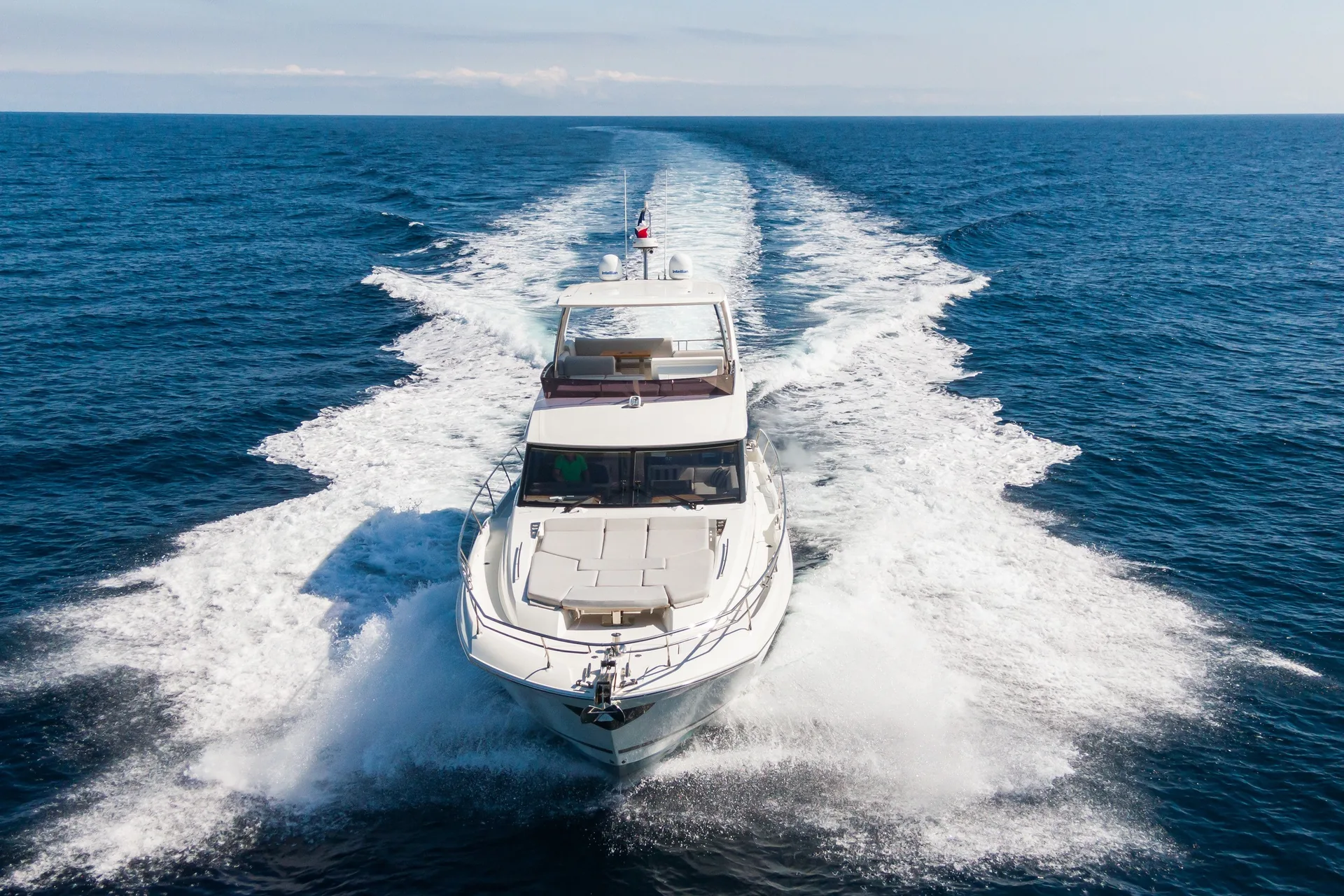 Prestige 590 - photo 2 yacht charter Mykonos