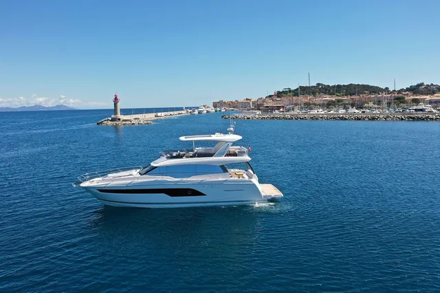 Prestige 630 Fly - yacht charter Mykonos